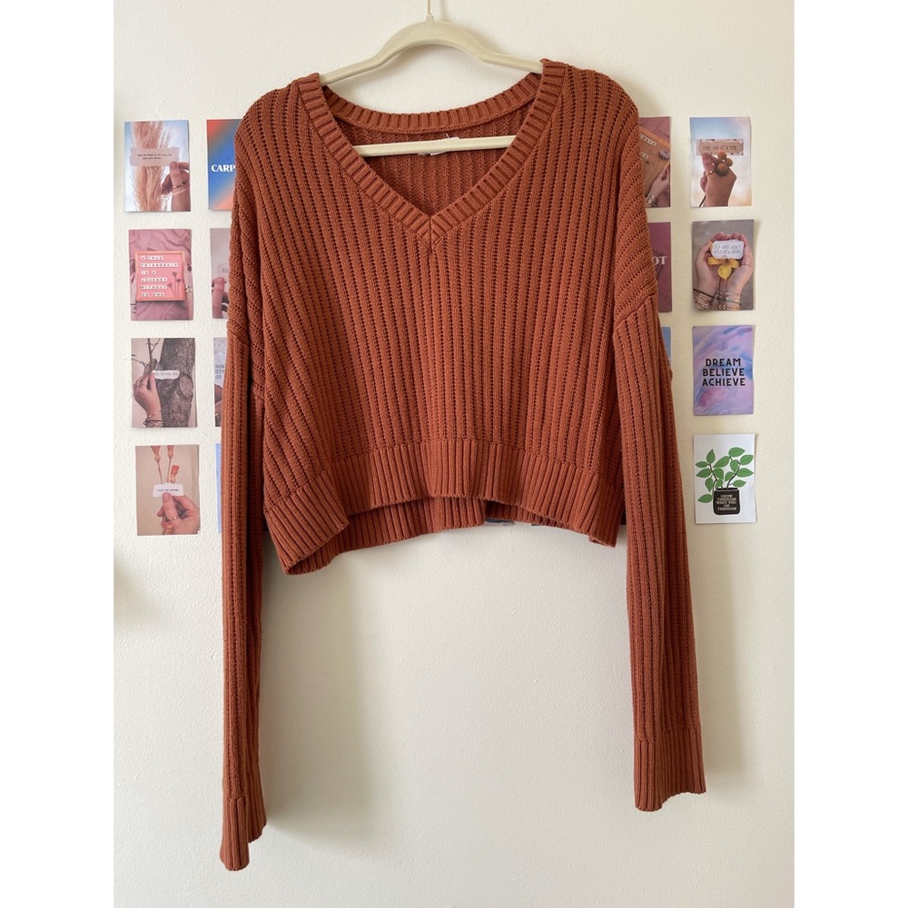 Aeropostale v-neck sweater